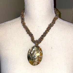 SEASHELL necklace